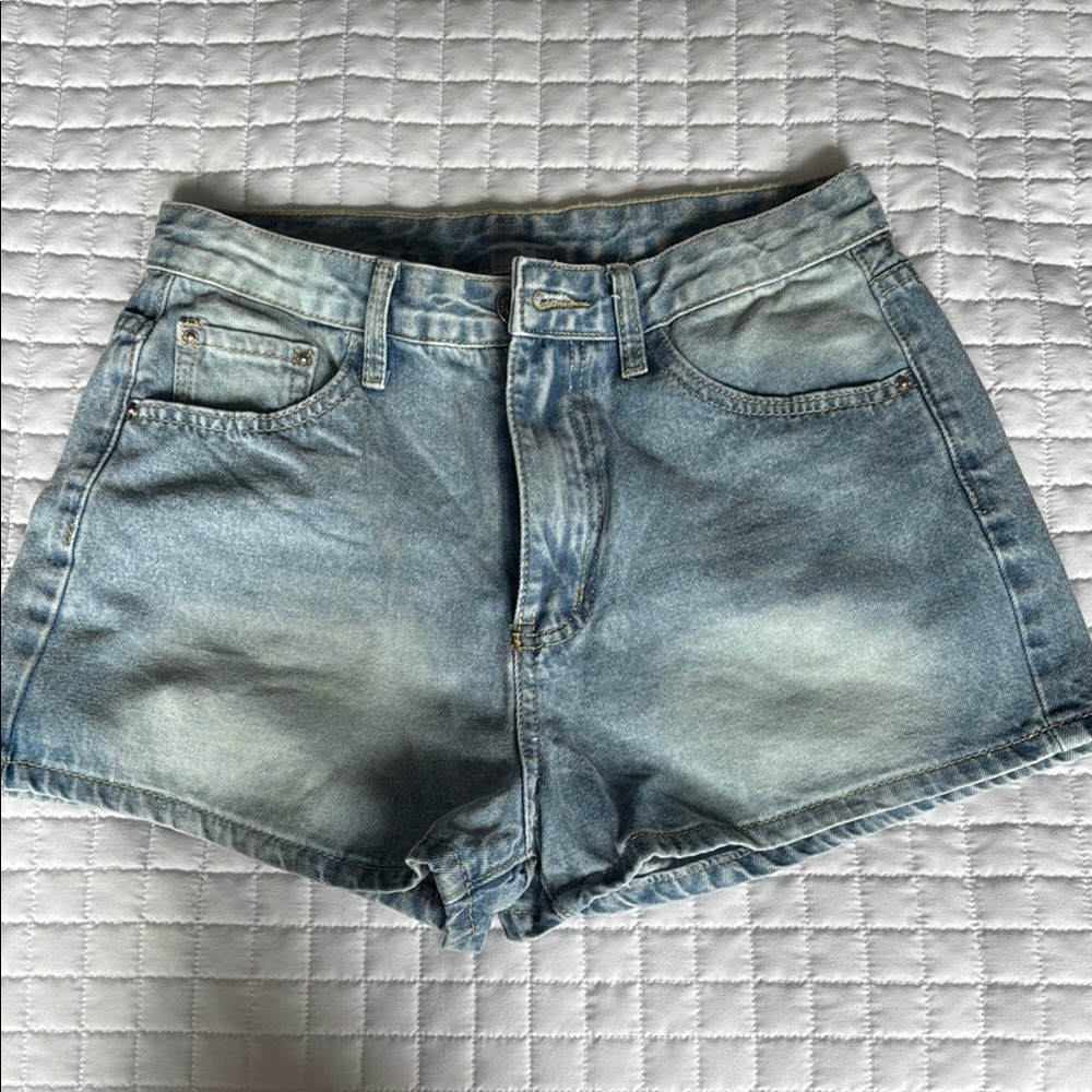 NEVER WORN: SHEIN Blue Jean Shorts High-Waisted Distressed